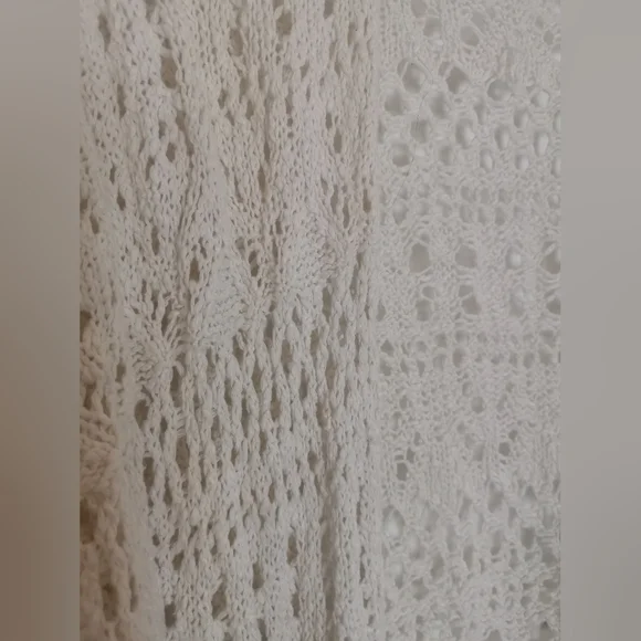 Netted Sweater - Picture 3 of 3